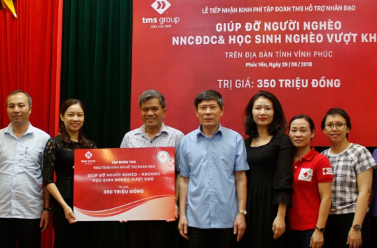 TMS Group:  Donating 350 million VND to support Agent Orange victims, the poor in Vinh Phuc province