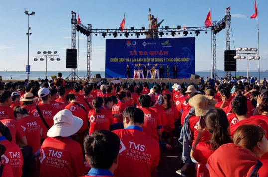 TMSグループ：1000人以上がQuy Nhonの海を綺麗にする為に立ち上がりました